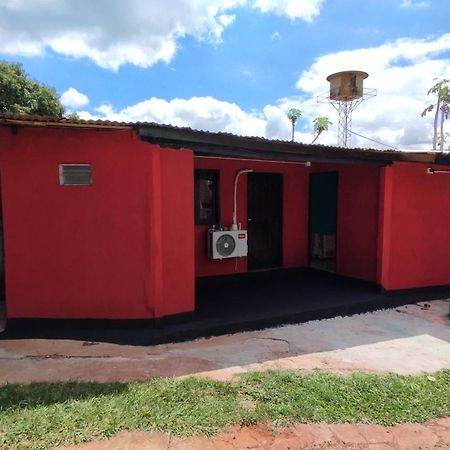 Estanislao Lopez 127 Hotel Puerto Iguazu Bagian luar foto