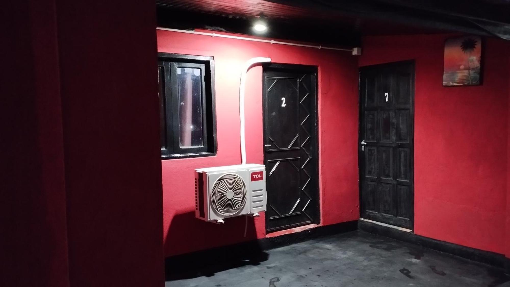 Estanislao Lopez 127 Hotel Puerto Iguazu Bagian luar foto