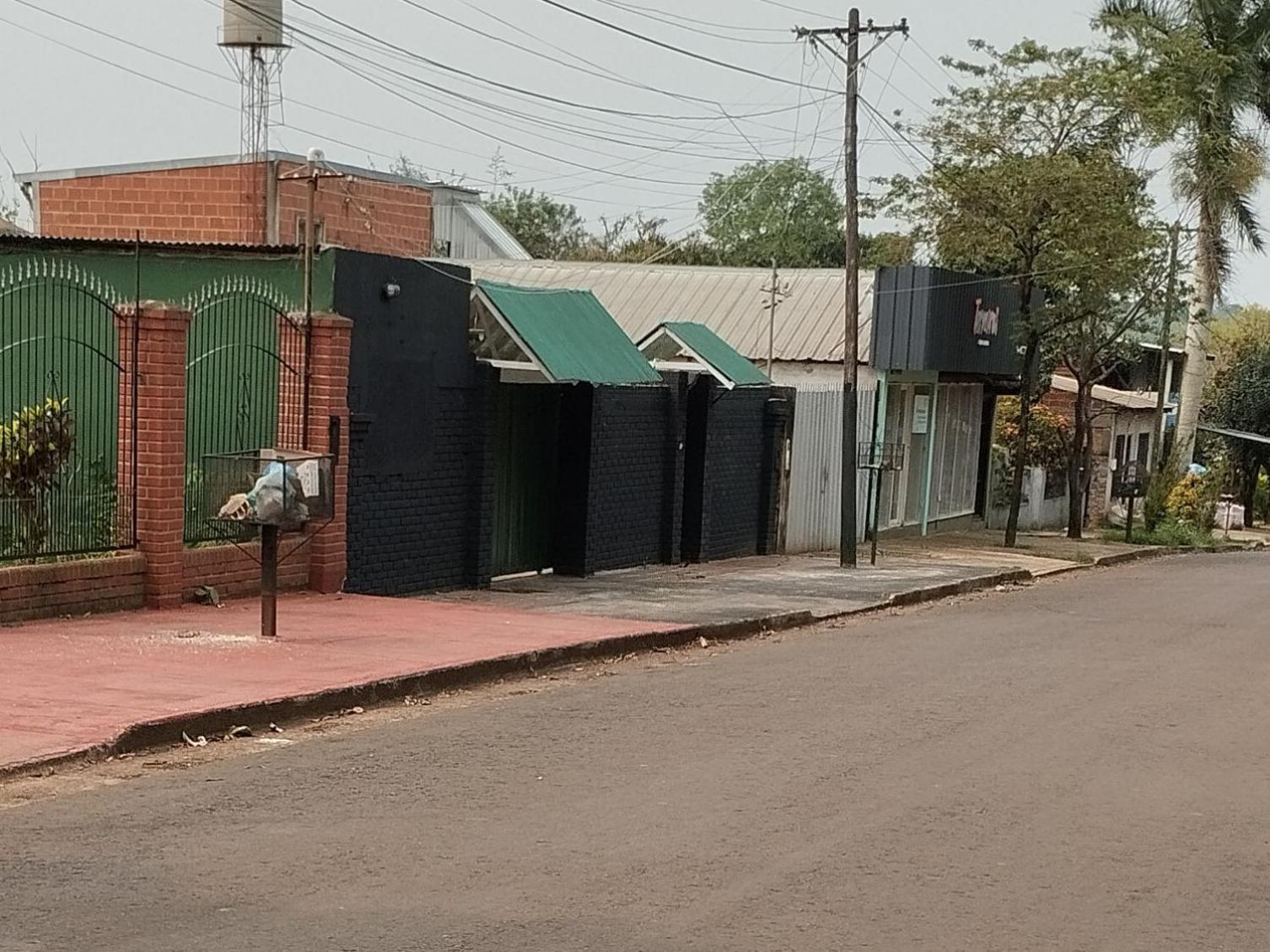 Estanislao Lopez 127 Hotel Puerto Iguazu Bagian luar foto